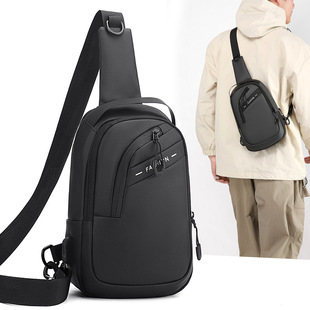 潮流新款男士胸包时尚休闲商务单肩包青年大容量防泼水百搭斜挎包